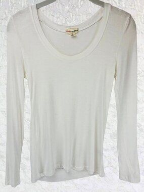 Zenana Outfitters White Long Sleeve Tee Basic Scoop Neck Fitted Stretch Size S